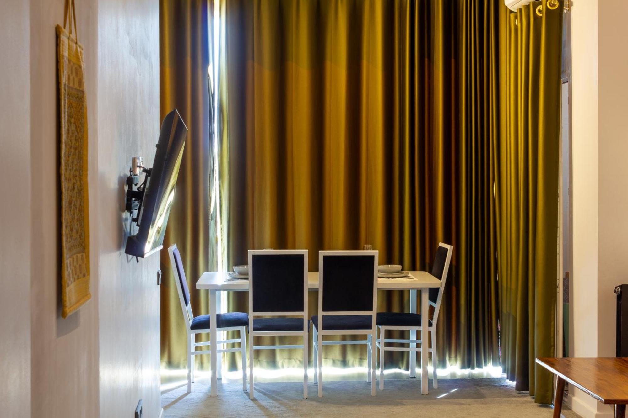 9Th And 6Th Floor Stylish Apartments With Mountainvista Biszkek Zewnętrze zdjęcie