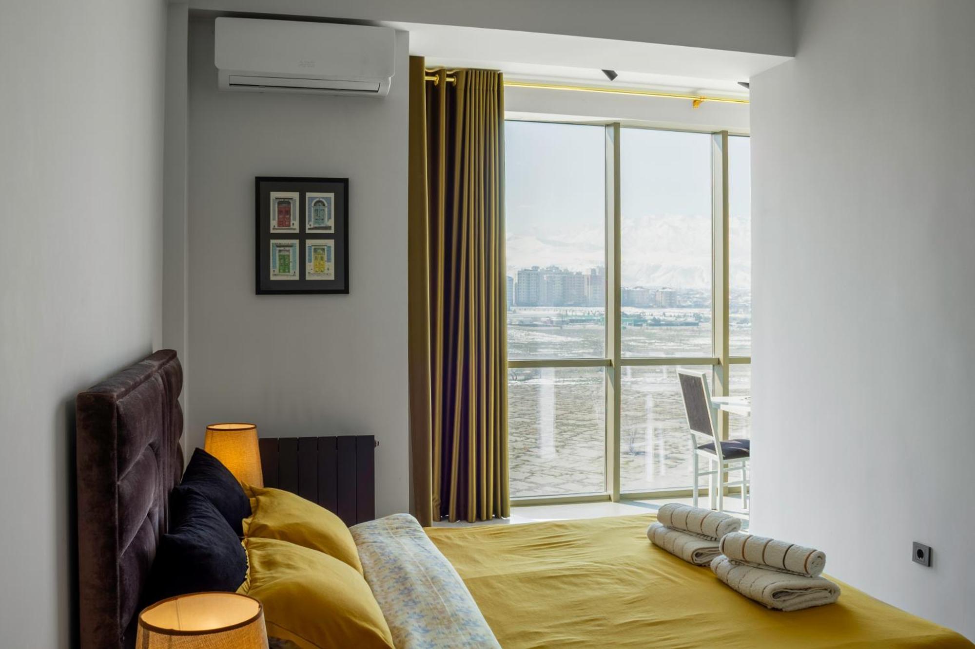 9Th And 6Th Floor Stylish Apartments With Mountainvista Biszkek Zewnętrze zdjęcie